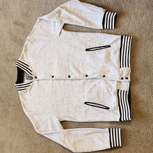 Mens bomber style knit top. Size L
